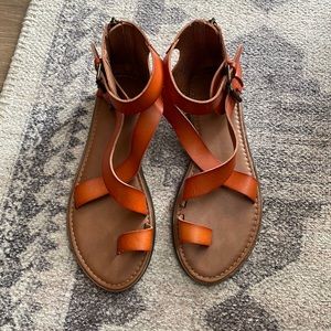 NWOT sandals